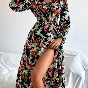 Vestido con estampado tropical